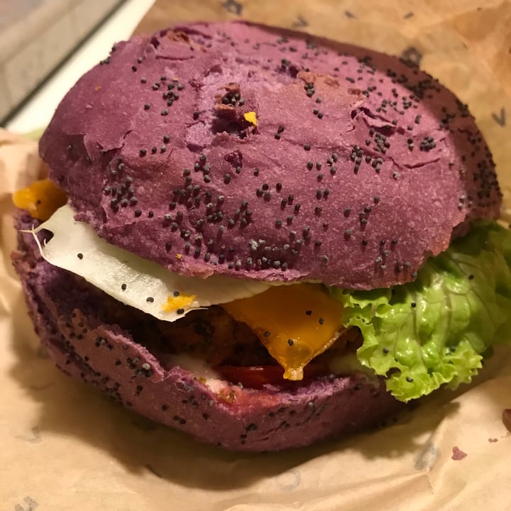 photo of Flower Burger Flower Burger shared by @lodovica on  05 Jun 2021 - review