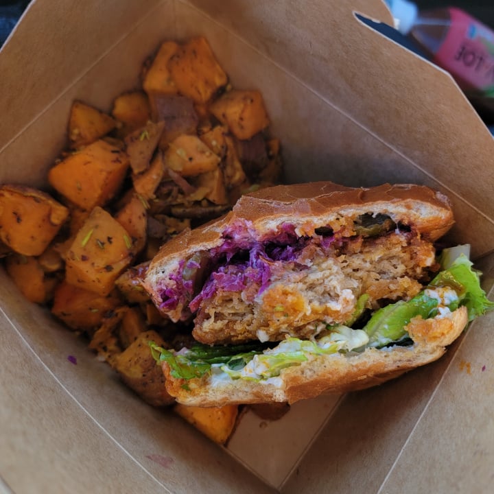 photo of Copper Branch Nashville chicken burger shared by @christellev on  27 Jan 2022 - review