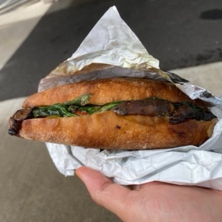 review photo of Juicy Brew Portobello Mushroom Pesto Sandwich shared by @lauraagarrison on 18 Oct 2020 - review