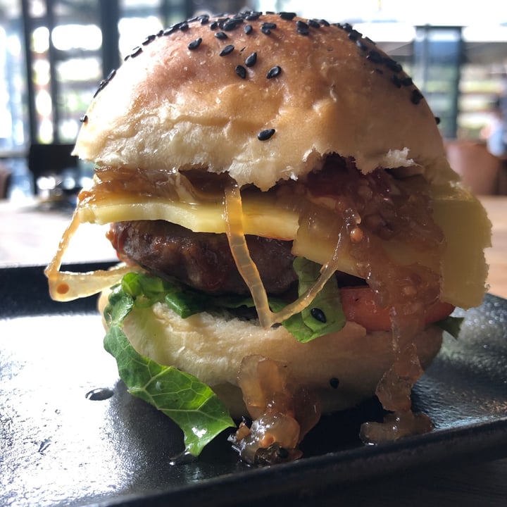 photo of Hudsons The Burger Joint (Claremont) The Scheckters Raw Burger shared by @mothercitymatt on  16 May 2021 - review