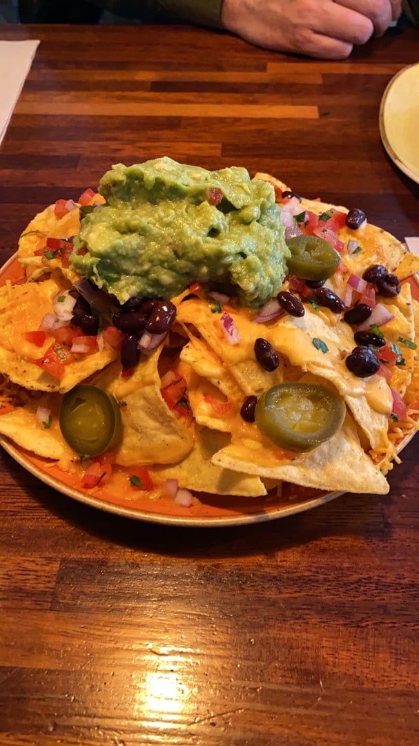 photo of Blu Bar Nachos con Guacamole shared by @linabcn on  30 Nov 2019 - review