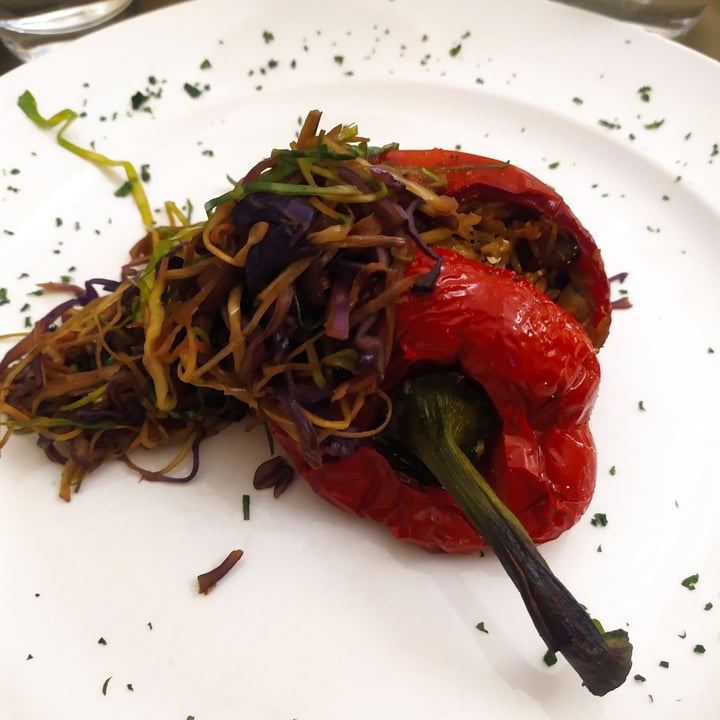 photo of Restaurante Olives Stuffed sweet pepper with wild rice & vegetables shared by @med on  03 Jun 2022 - review