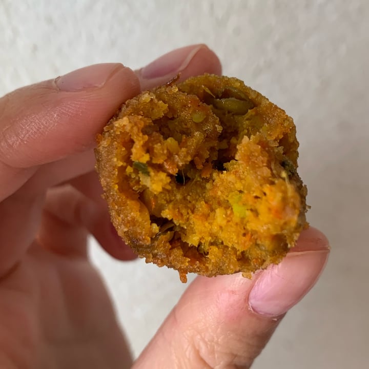 photo of VegDelizie Gastronomia Vegana Polpettine Di Legumi shared by @mirtylicious on  23 Oct 2021 - review