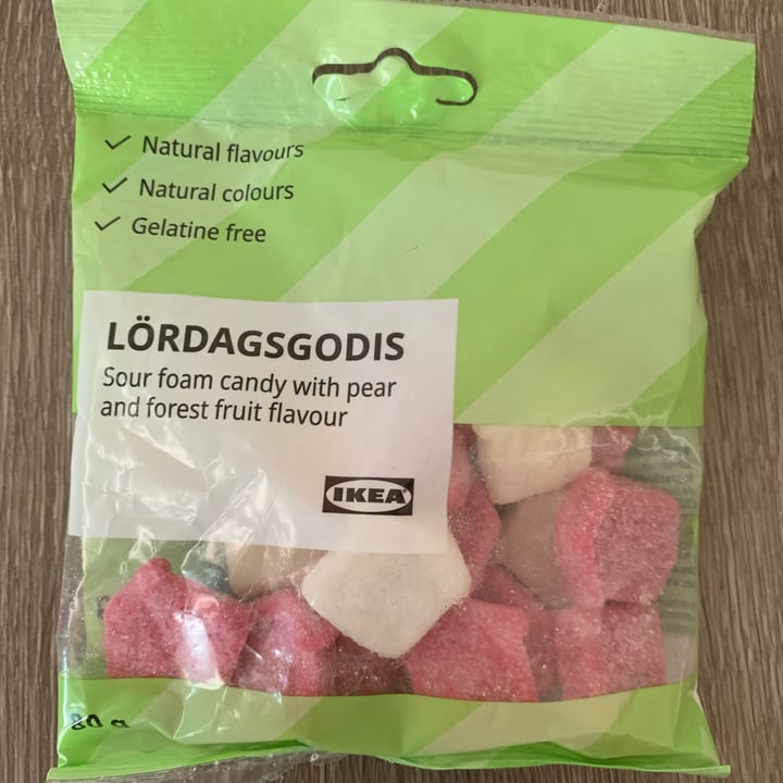 photo of Ikea LÖRDAGSGODIS Sour foam candy with pear and forest fruit flavour shared by @sabrinamarangoni on  17 Oct 2022 - review