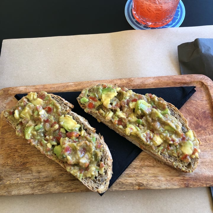 photo of RUTZ Guacatoast shared by @moniqueblondie on  11 Jul 2022 - review