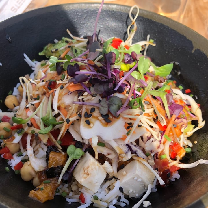 photo of Singita Miracle Beach Vegan Bowl shared by @annemarie on  05 Nov 2022 - review