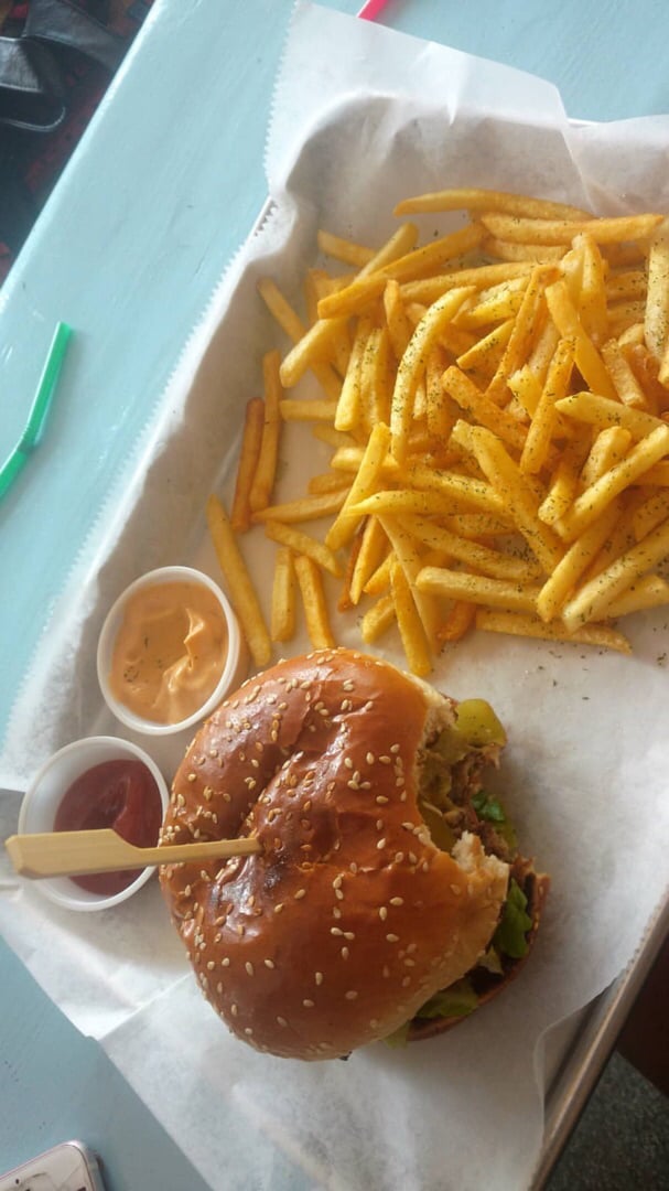 photo of Rainbow Schnitz burger shared by @yasminbee on  08 Sep 2019 - review
