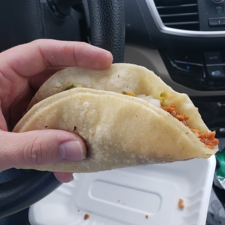 photo of El Burro Vegan Chorizo Taco shared by @magnitudeoflethality on  26 Oct 2022 - review