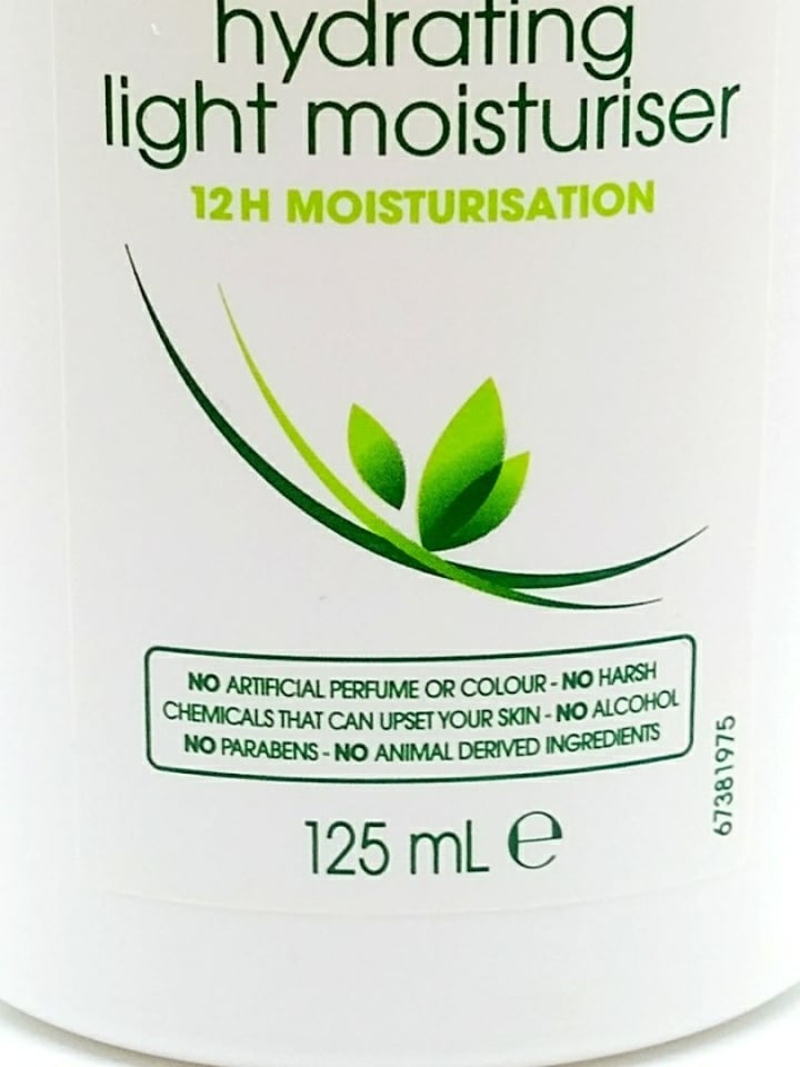 photo of Simple Hydrating Light Moisturizer shared by @choyyuen on  15 Nov 2019 - review