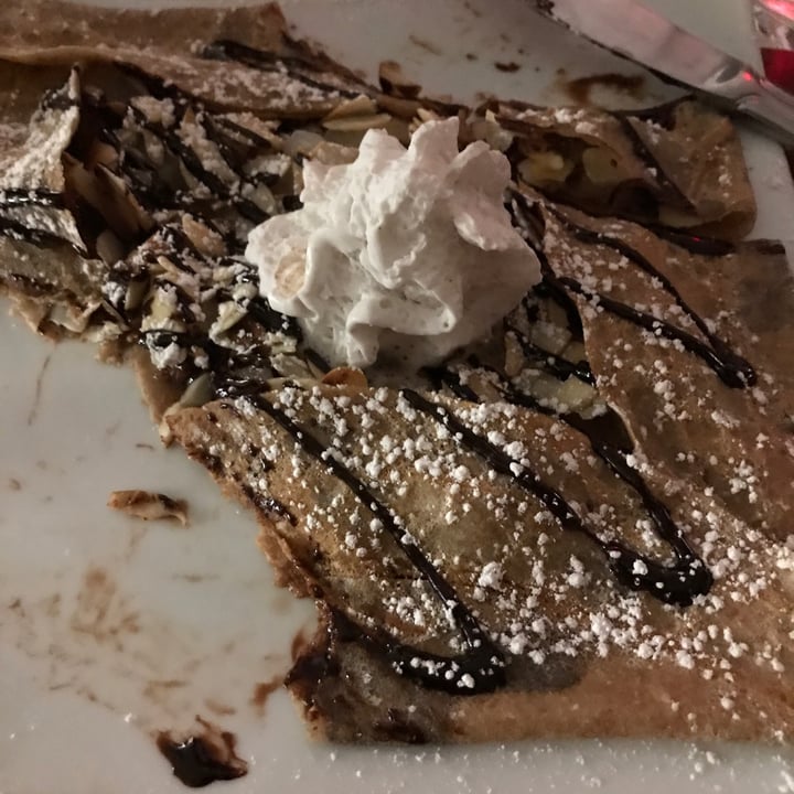 photo of Delice & Sarrasin La Nanane (pear chocolate crepe) shared by @izoldat on  13 Mar 2021 - review