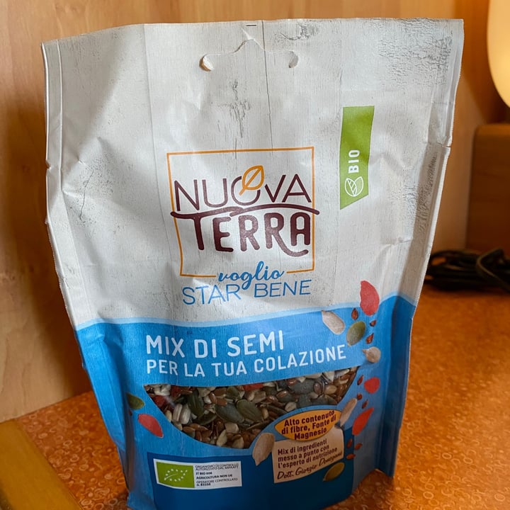 photo of Nuova Terra Mix di Semi shared by @valebruzzz on  05 May 2021 - review