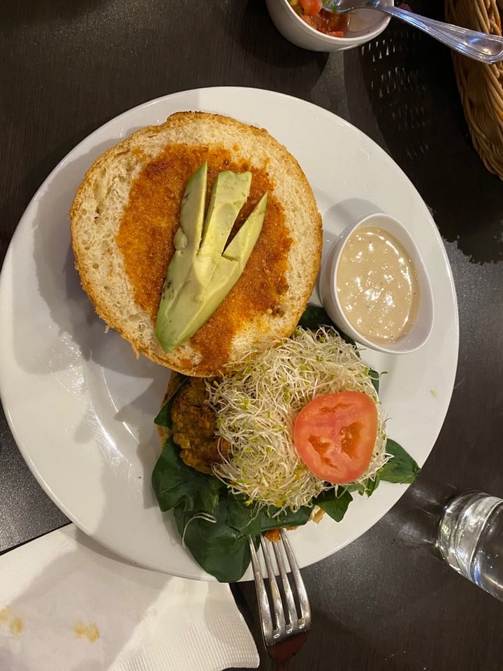 photo of Giornale Paseo Interlomas The Veggie Burger shared by @candymiri on  29 Dec 2019 - review