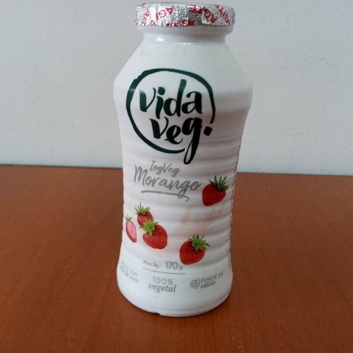 photo of Vida Veg Iogurte Sabor Morango shared by @milafarto on  03 Jun 2022 - review