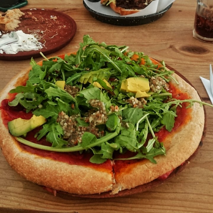 photo of OL'DAYS Coffee and Deli Vegan pizza shared by @agusgobbi on  30 May 2020 - review