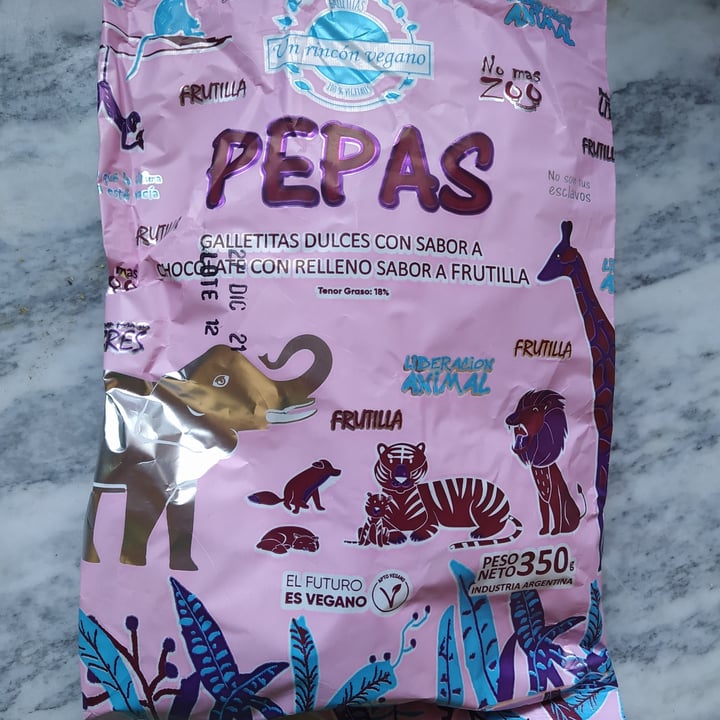 review photo of Un Rincón Vegano Pepas Galletas Dulces con sabor Chocolate con relleno de Frutilla shared by @lufield on 07 May 2021 - review