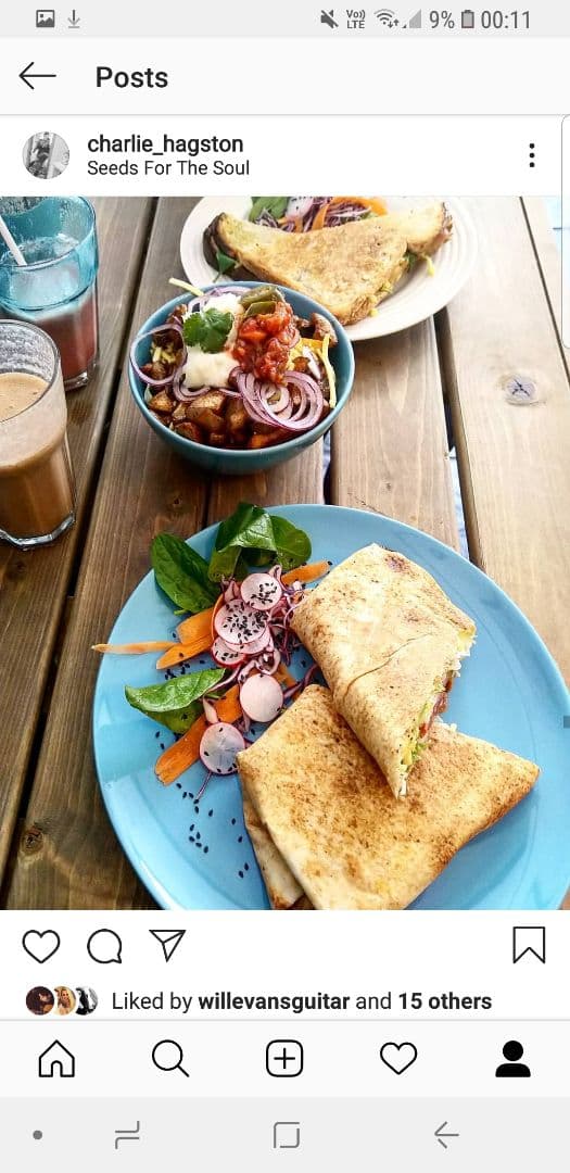 Foto del piatto “Rainbow Wrap and Poutine”
