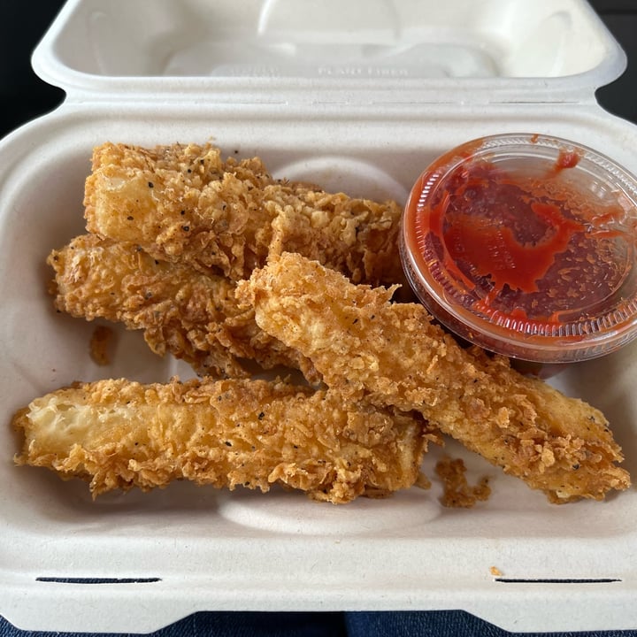 photo of Herbie Butcher's Fried Chicken Mozzarella Sticks shared by @dianna on  03 Apr 2022 - review