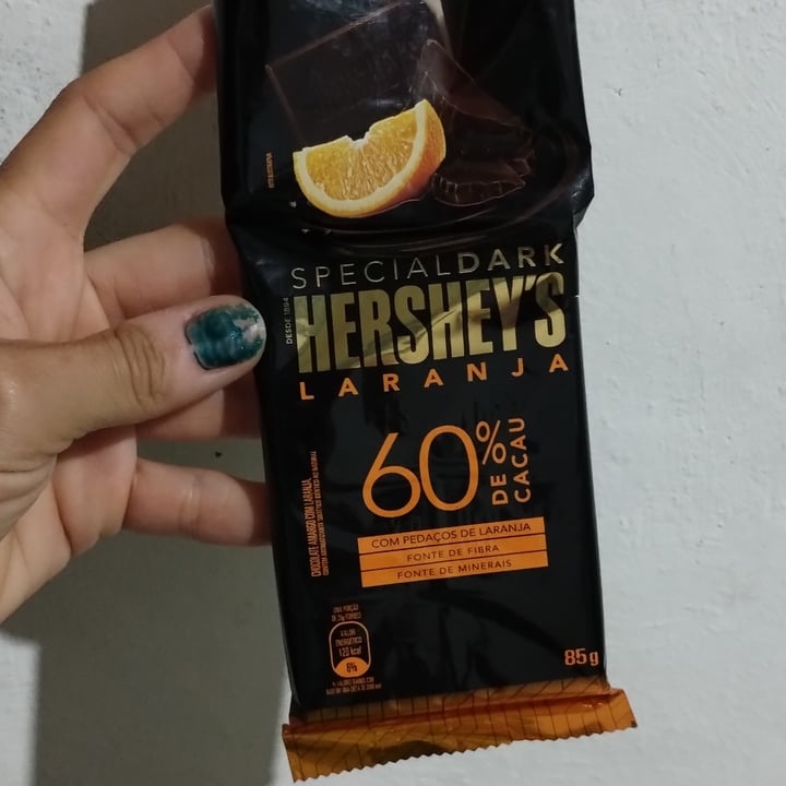 photo of Hershey's Special Dark Chocolate Laranja 60% de Cacau  shared by @luluz on  05 Dec 2022 - review