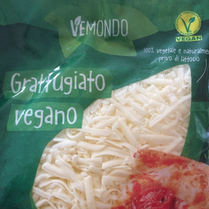 photo of Vemondo Grattugiato Vegano shared by @thefamilyman on  15 Jun 2022 - review