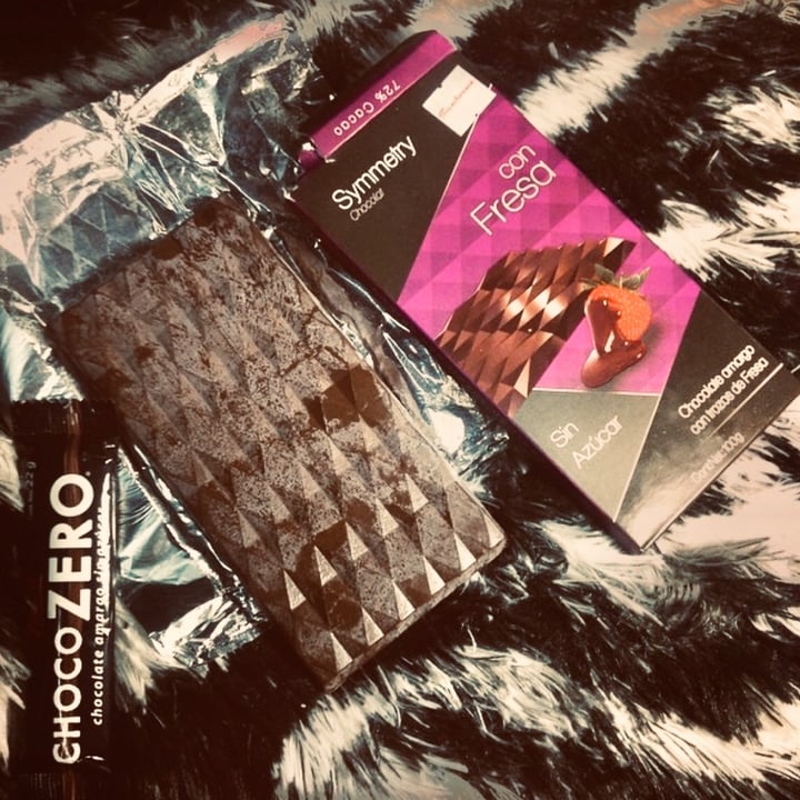 photo of Sanborns Chocolate Amargo con Trozos de Fresa Sin Azúcar shared by @alehira on  27 Dec 2019 - review