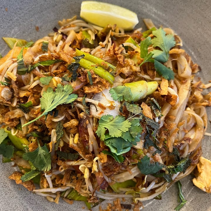 photo of Wagamama Pad thai vegan shared by @moccymoccy on  12 Dec 2021 - review