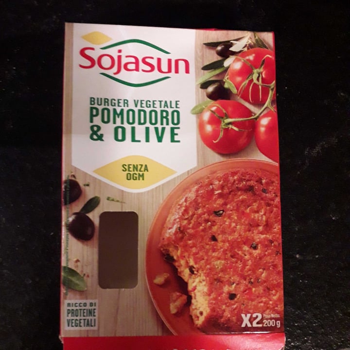 photo of Sojasun Burger Vegetale Pomodoro & Olive shared by @beathevegan on  27 Feb 2022 - review