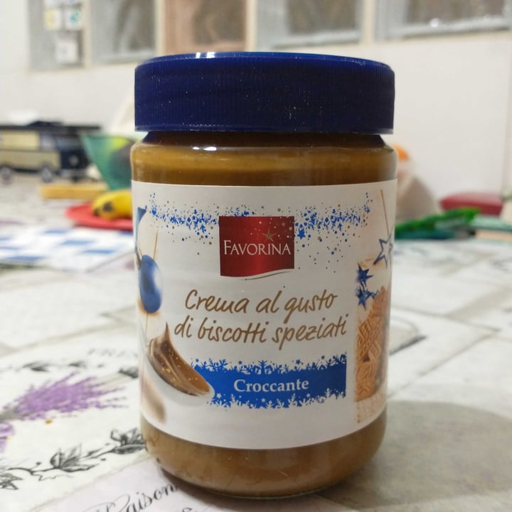 review photo of Favorina crema al gusto di biscotti speziati croccante shared by @nala78 on 22 Oct 2022 - review