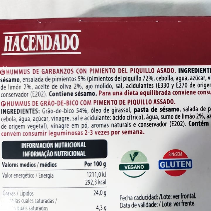review photo of Hacendado Hummus con Pimiento del Piquillo Asado shared by @atramveggie on 29 Jun 2021 - review