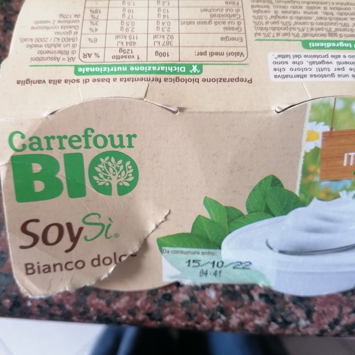 photo of Carrefour Bio Yogurt soja shared by @alessandrandra on  07 Oct 2022 - review