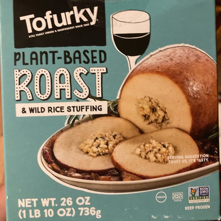 photo of Tofurky Plant-Based Roast with Herb Gravy shared by @cleanplateclub on  25 Dec 2021 - review