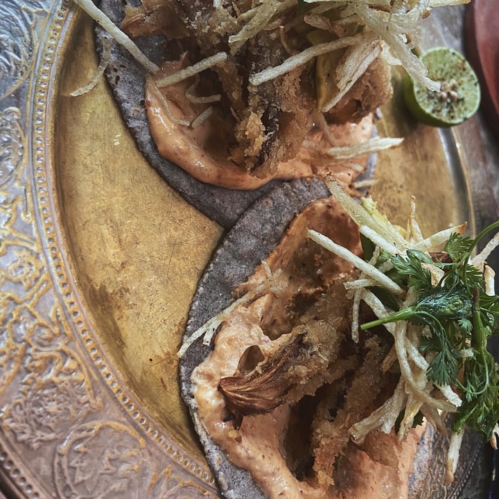 review photo of Los Loosers Fish Taco shared by @paulinahgr on 04 May 2021 - review