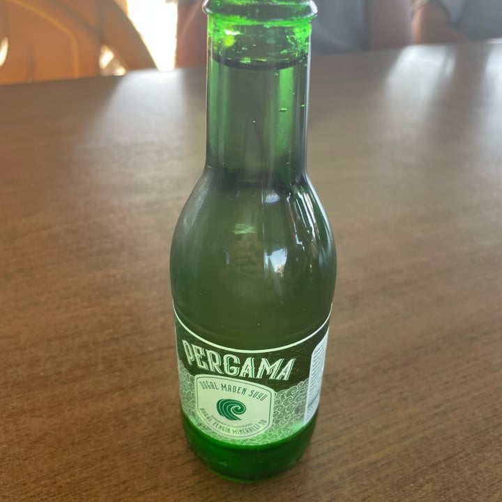 photo of pergama Sparkling Water shared by @laveganamasmolona on  01 Jun 2022 - review