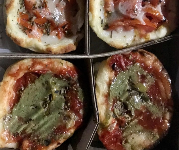 photo of Pizza Vegana Castelar Canastitas shared by @maiceva on  30 Aug 2020 - review