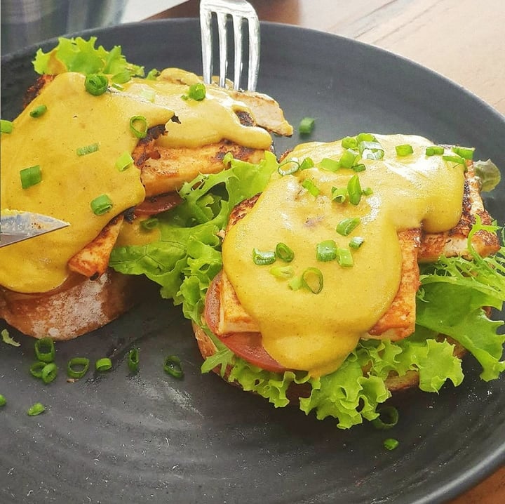 photo of Manggis in Canggu Tofu Hollandaise shared by @activisthub on  05 May 2021 - review