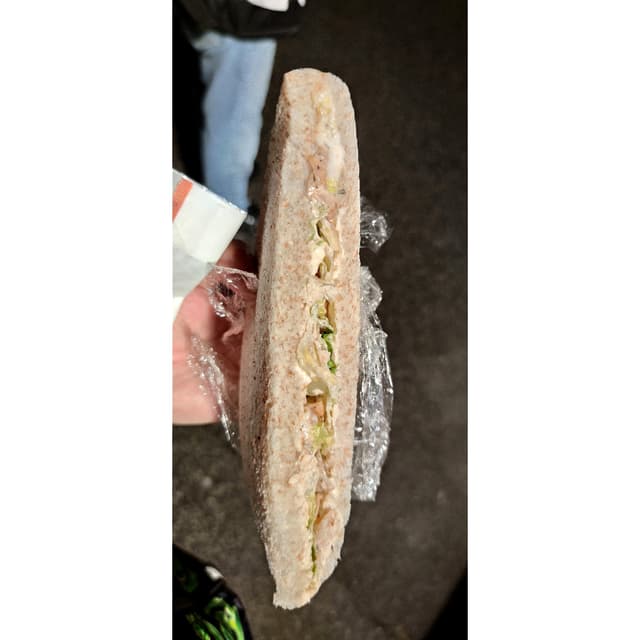 Photo du plat “Tramezzino con insalata di pollo”