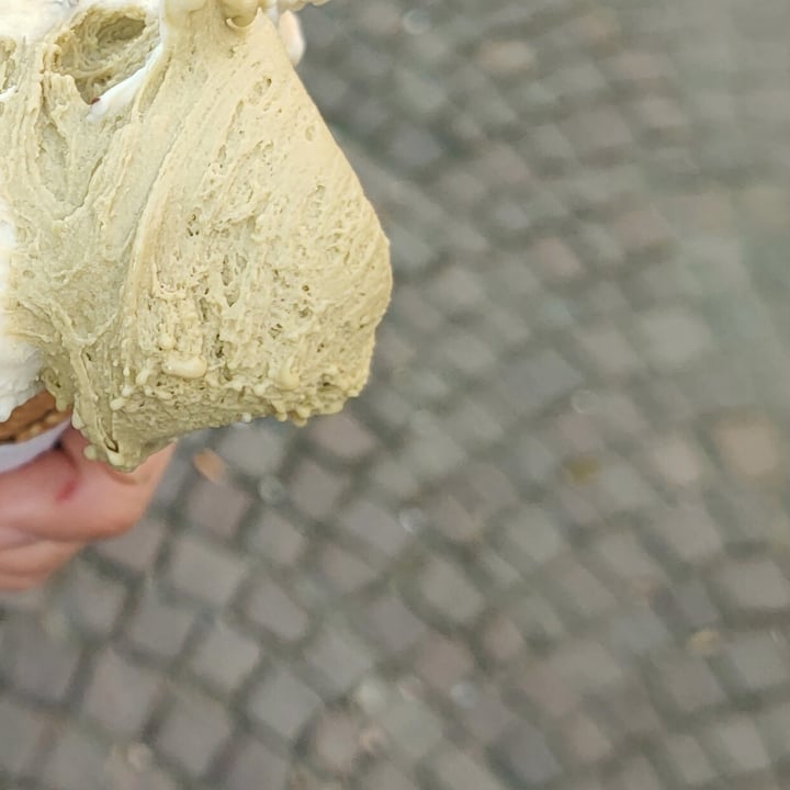 photo of Gelato Giusto Pistacchio shared by @siltra77 on  31 Mar 2022 - review