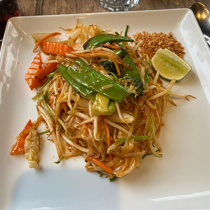 photo of Thai Rice Pad Thai shared by @-fre- on  30 Oct 2022 - review