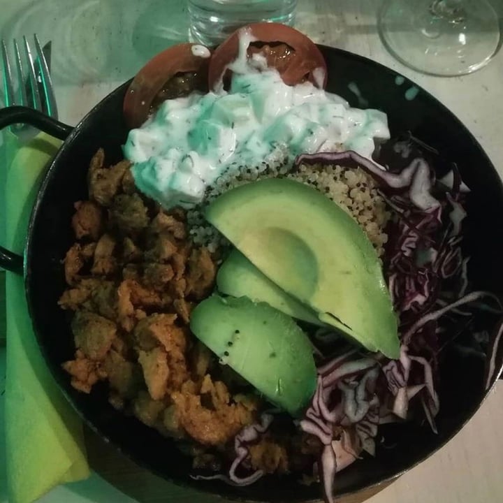 photo of Veggiezz Vegan Bowl shared by @soleiljaune on  29 Aug 2021 - review