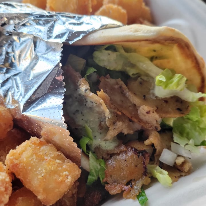 photo of J. Selby's Gyro shared by @theplantbasedbeard on  01 May 2021 - review