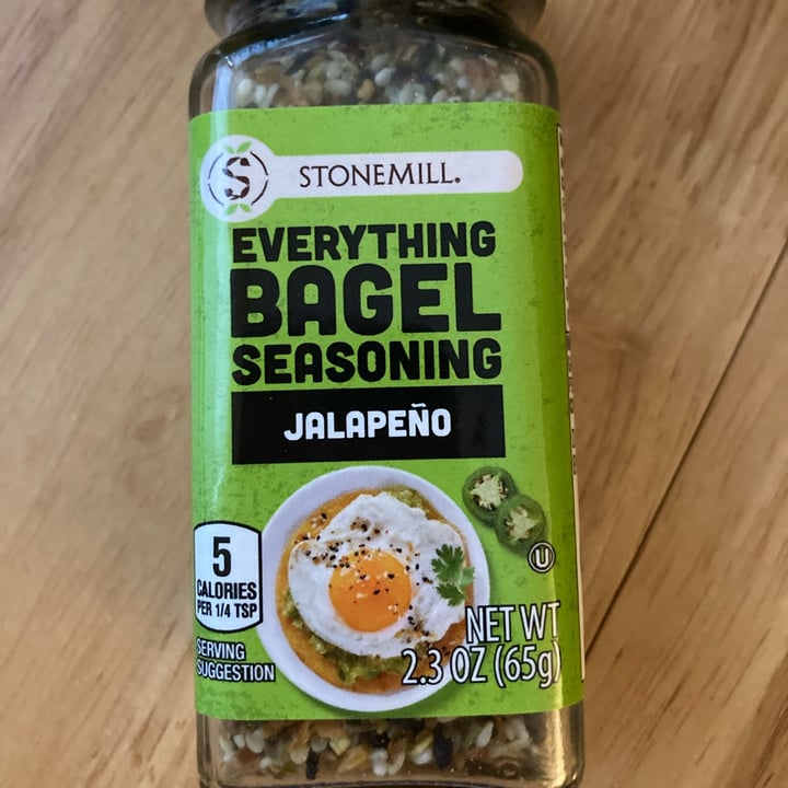 photo of Stonemill Everything Bagel Seasoning, Jalapeño shared by @epwlandp on  13 May 2022 - review