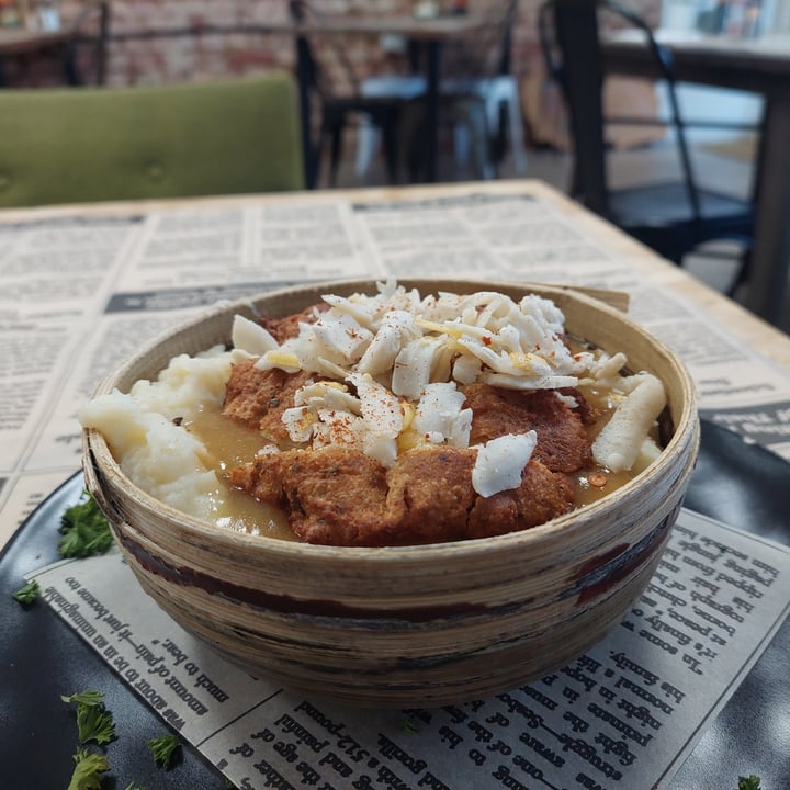 review photo of Vegan Streetfood Deli - Obs Cape Town Vegan Spud Bowl shared by @xica4z on 16 Oct 2022 - review