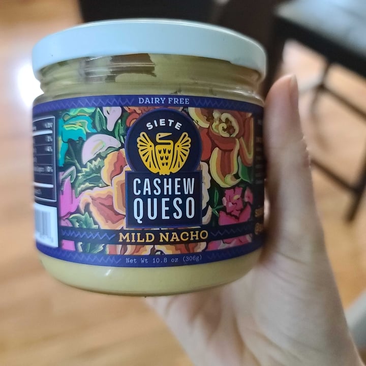 review photo of Siete Family Foods Mild Nacho Cashew Queso shared by @hollywoodtoldu on 22 Oct 2020 - review