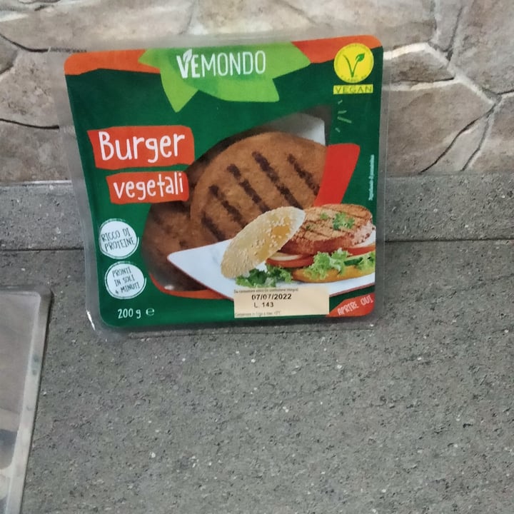 photo of Vemondo  burger vegetali vemondo shared by @vitorlucasvegan on  11 Jun 2022 - review