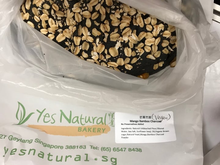 photo of Yes Natural Bakery Mango Bamboo Charcoal shared by @opheeeliaaa on  19 May 2019 - review