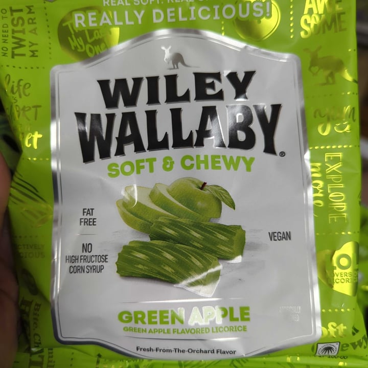 photo of wiley wallaby Wiley Wallaby Soft And Chewy Green Apple Licorice shared by @mcmuelle on  21 Jul 2022 - review