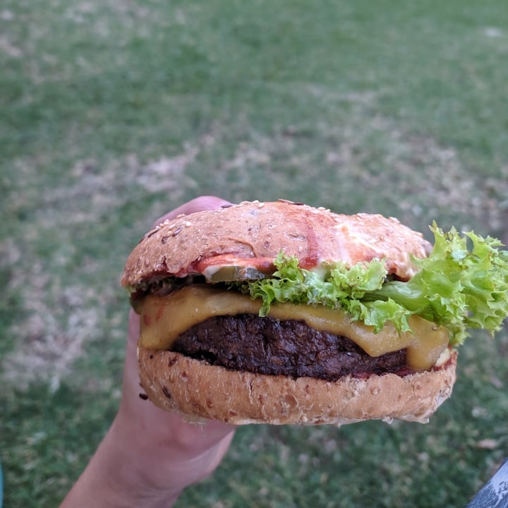 photo of The Fussy Vegan Beyond Cheese Burger shared by @shanhart on  17 Jun 2020 - review