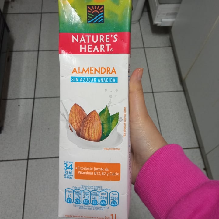 review photo of Nature's Heart Bebida de almendra sin azúcar shared by @plantbasedconi on 25 Apr 2022 - review