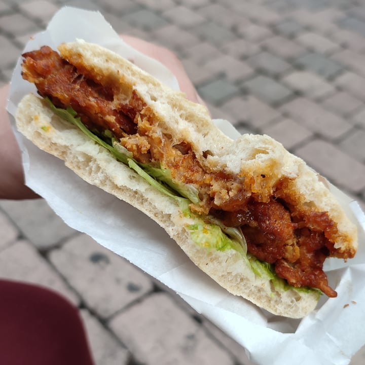 photo of Sugarpop Bakery Sandwich Indú Vegano shared by @pickyrabbit on  28 Sep 2021 - review