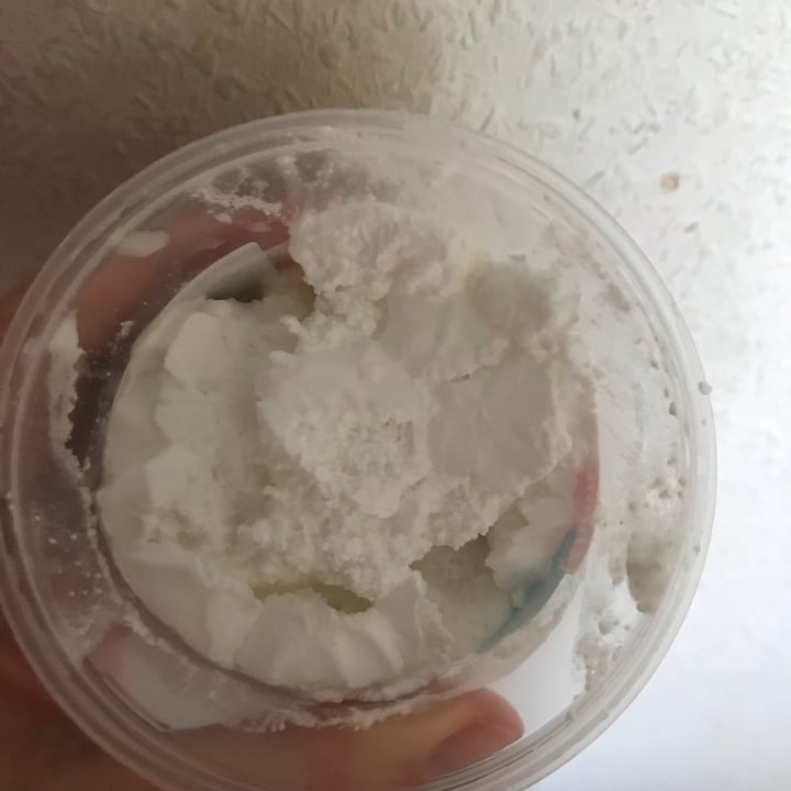 photo of Ehrmann Veo Vegan Vanilla Pudding shared by @evelynioli on  07 Sep 2021 - review