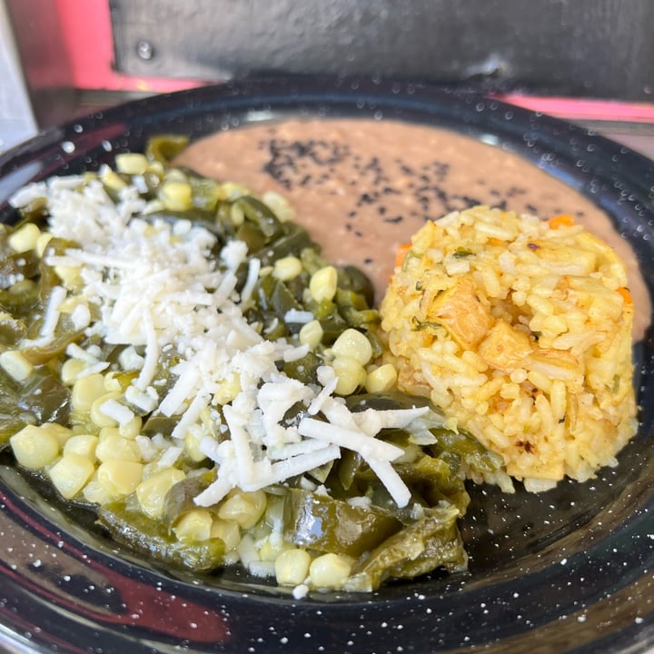 review photo of Maria Bonita Veganos Menú del día shared by @shakitz on 30 Sep 2022 - review